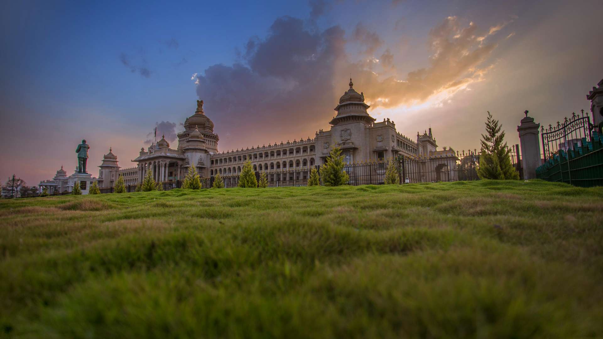 Bangalore Tours and Trips