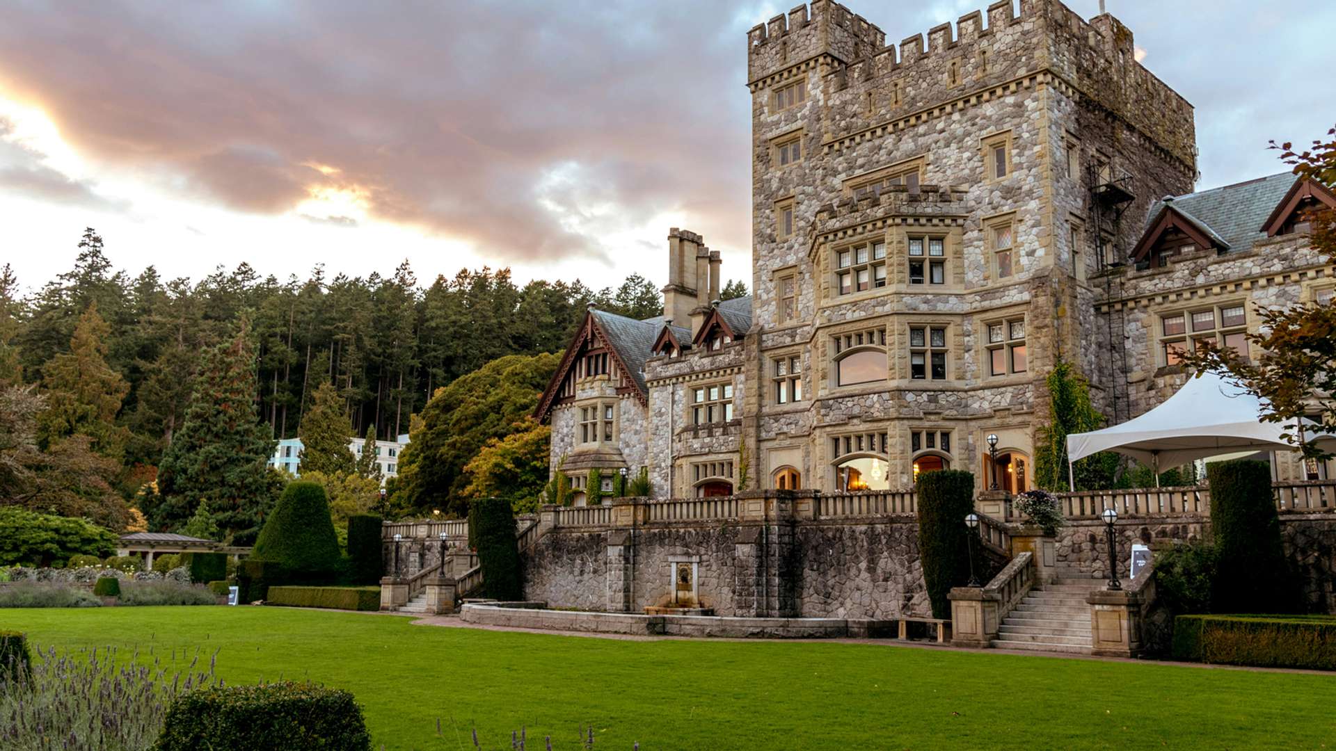 Victoria Tours and Trips