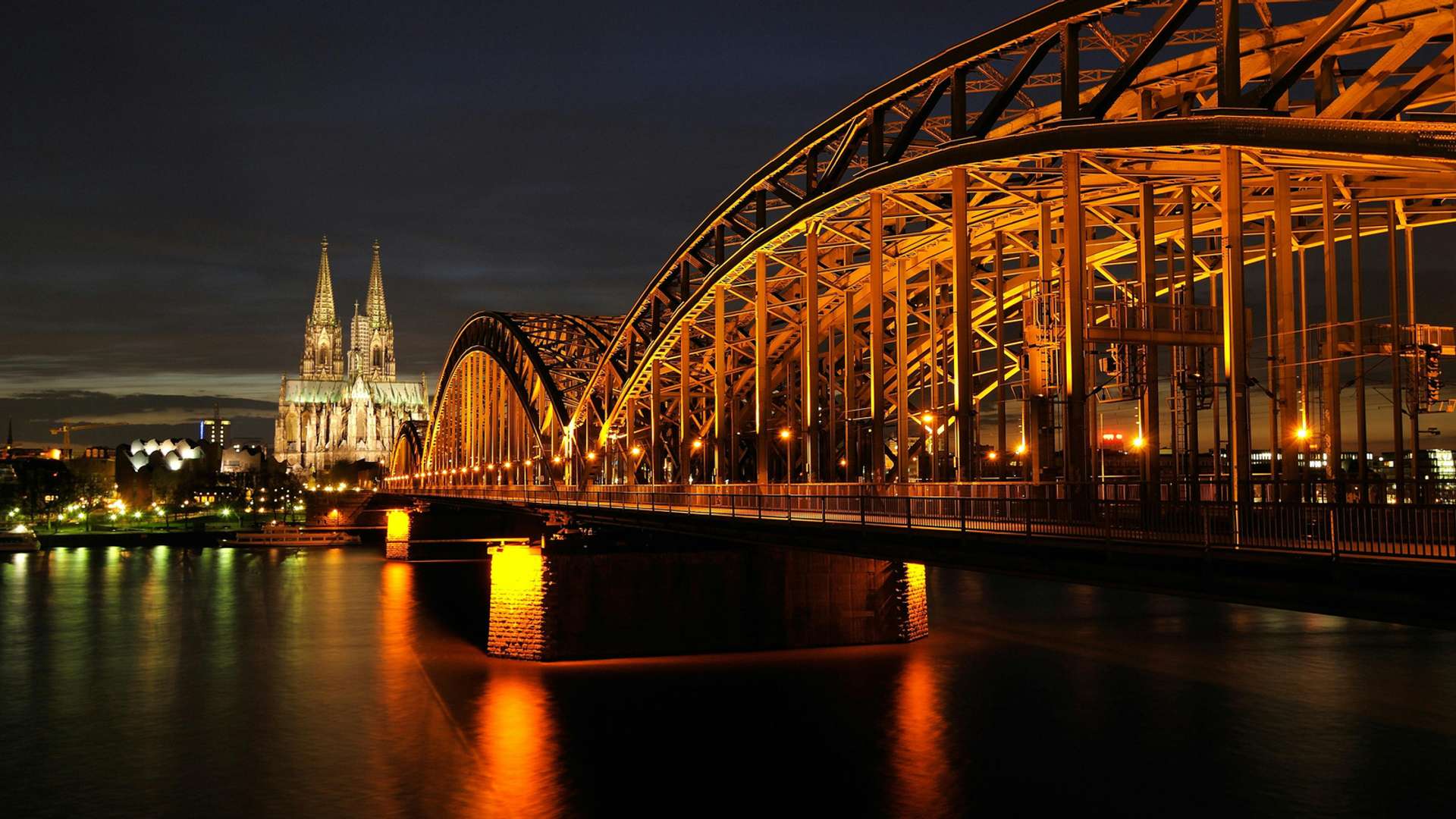 Cologne Cruise Trips