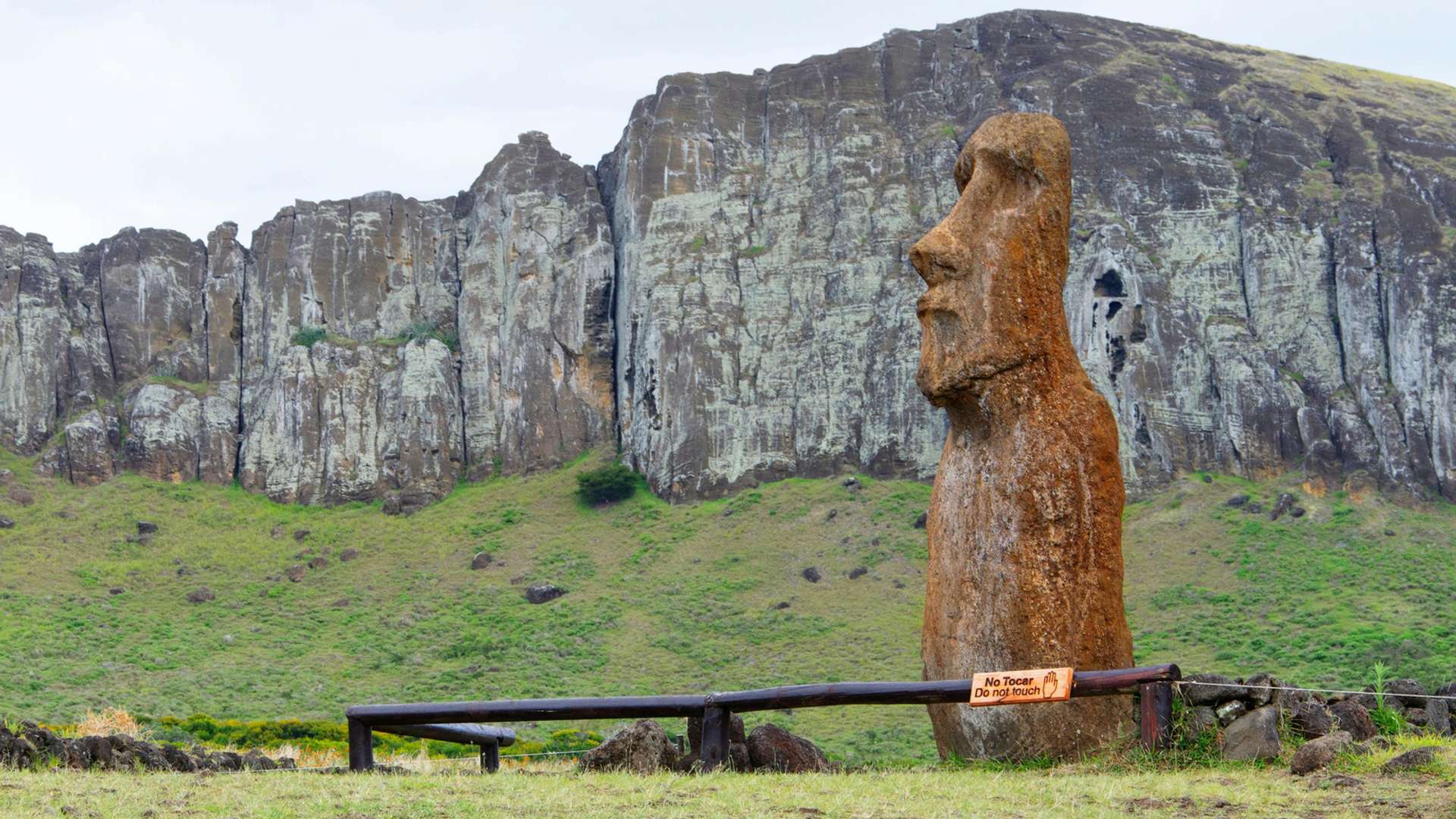 Hanga Roa Tours and Trips