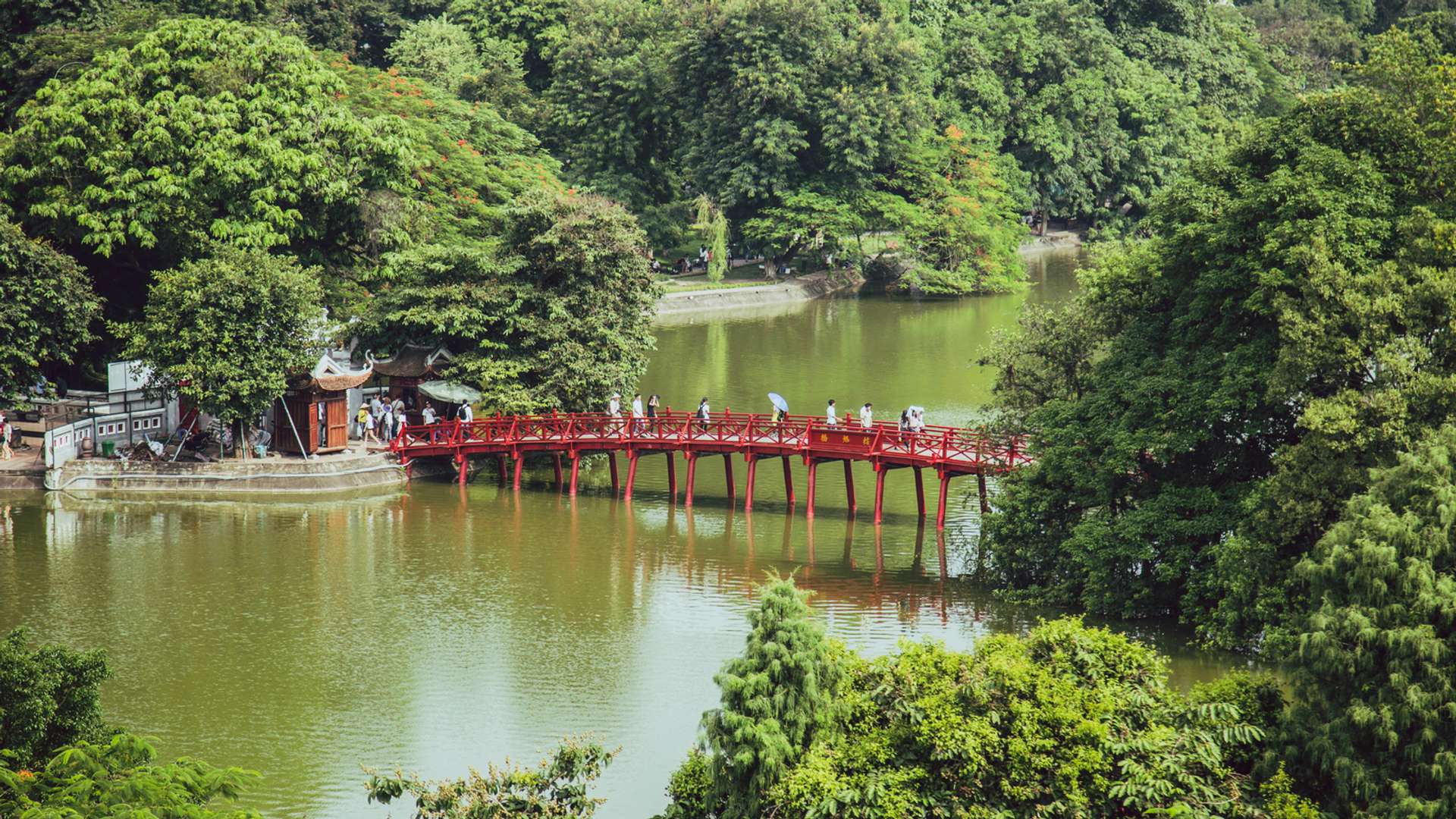 Hanoi Local boat rides Trips