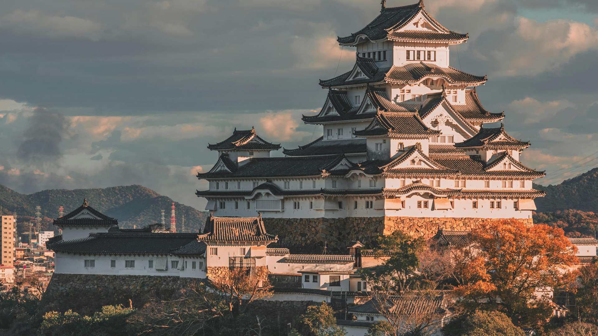 Himeji Tours and Trips