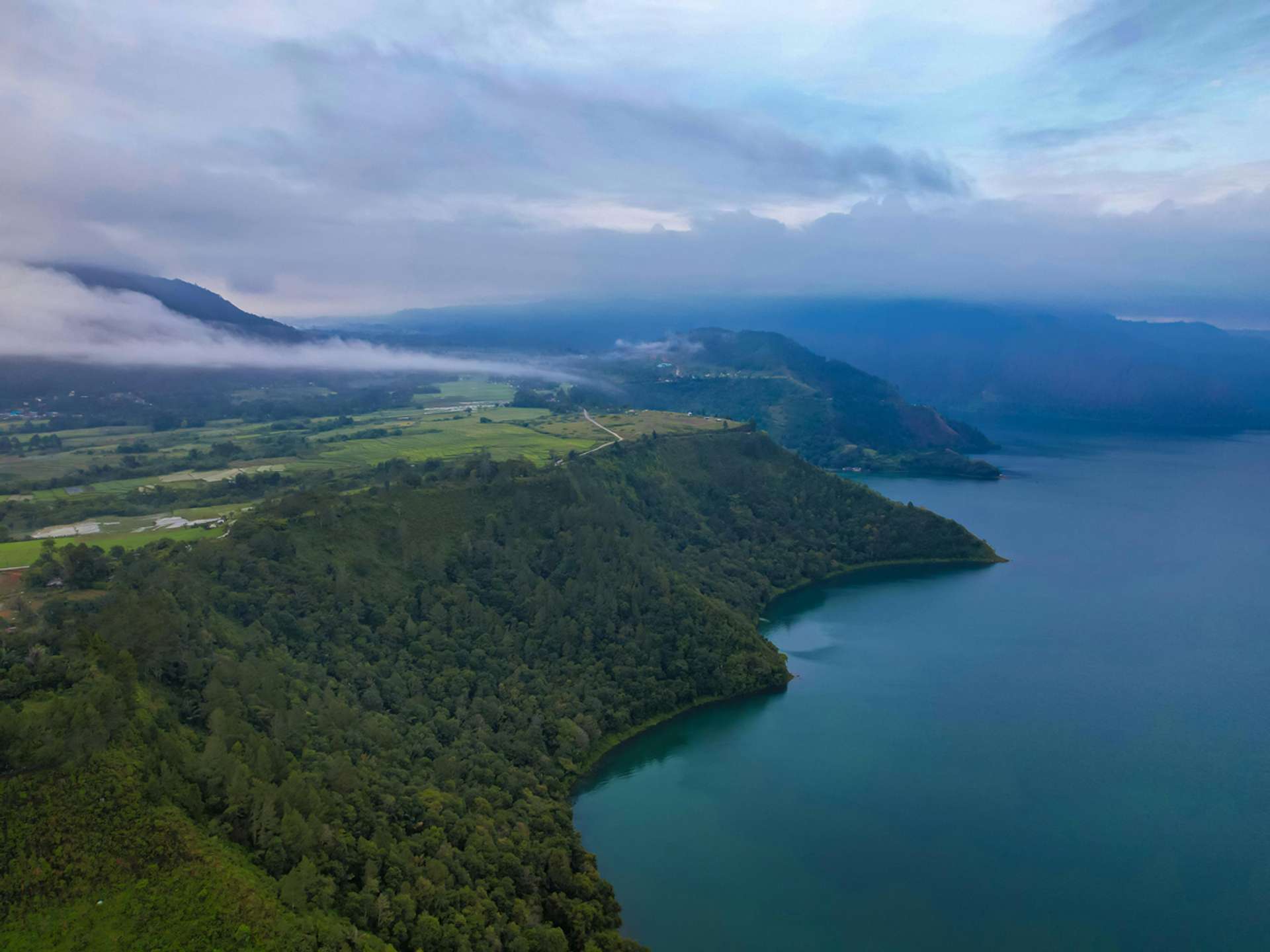 6 Best Tours and Trips in Lake Toba in 2026/2027 - Compare Prices