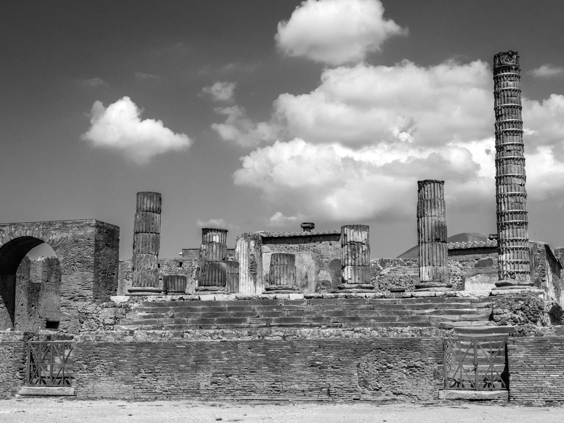 10 Best Tours and Trips in Pompeii in 2025/2026 - Compare Prices