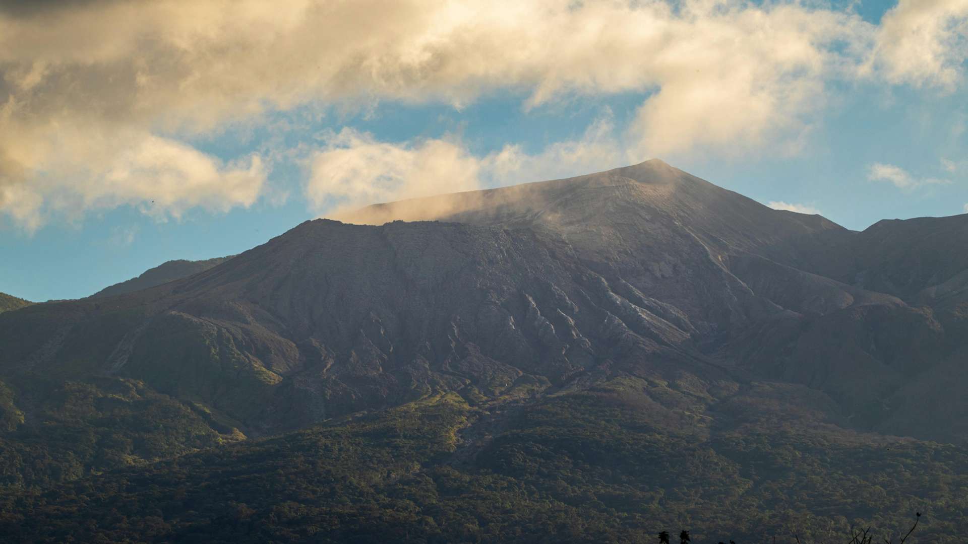 Rincon de la Vieja Volcano National Park Tours and Trips