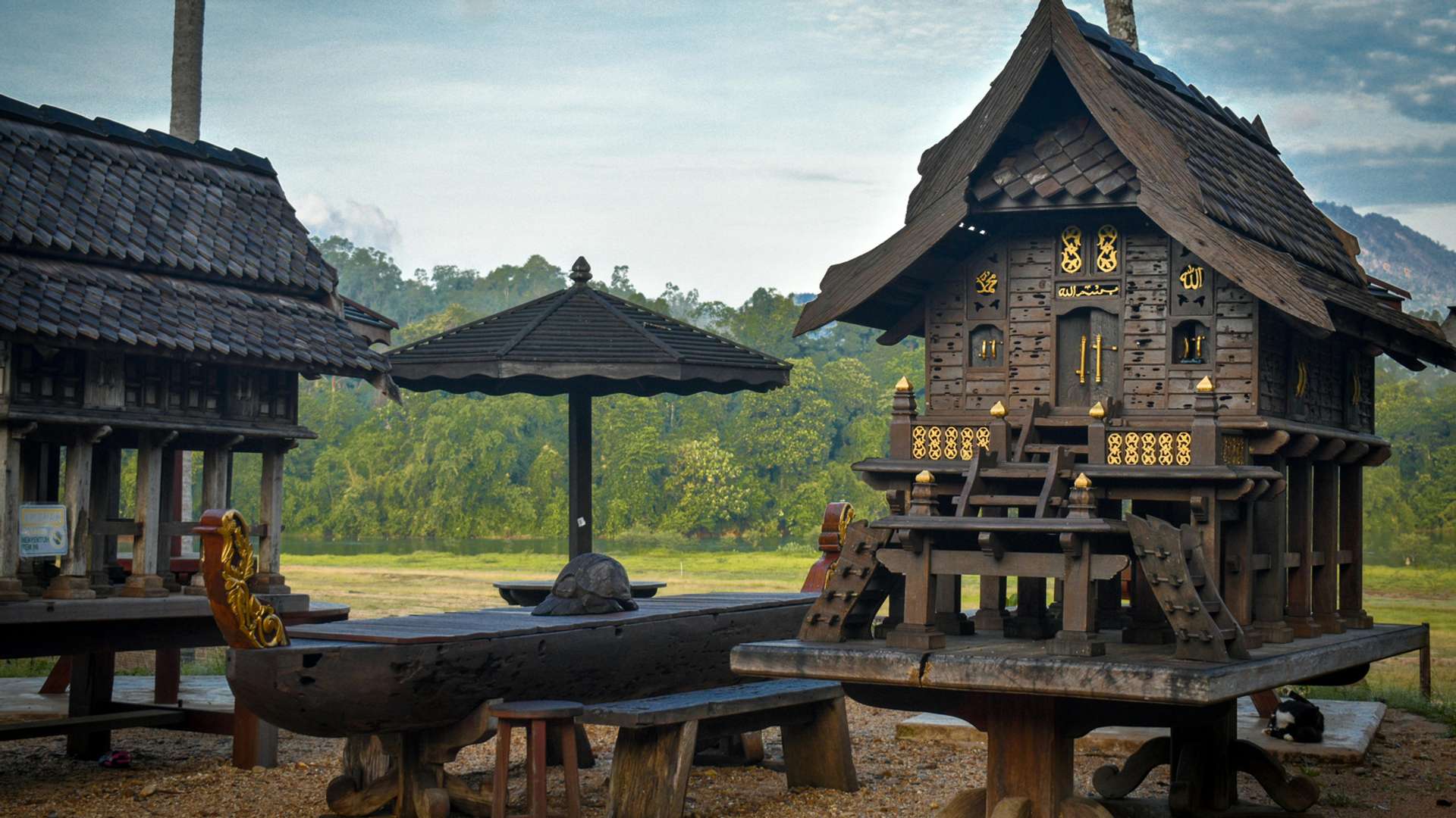 Sepilok Tours and Trips