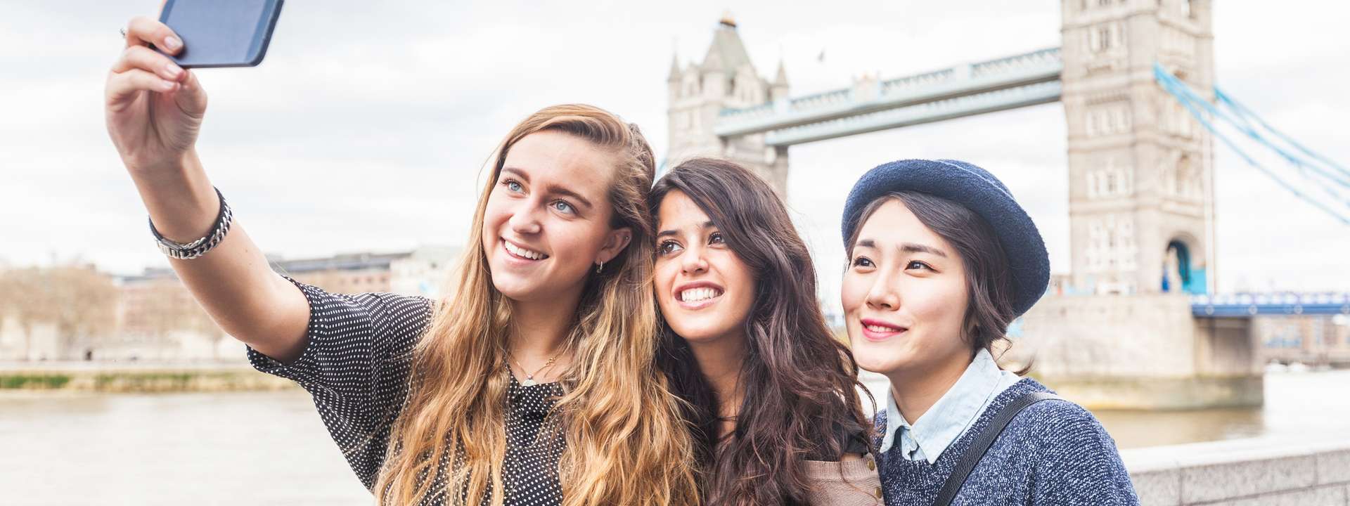 England Tours and Trips for Young Adults