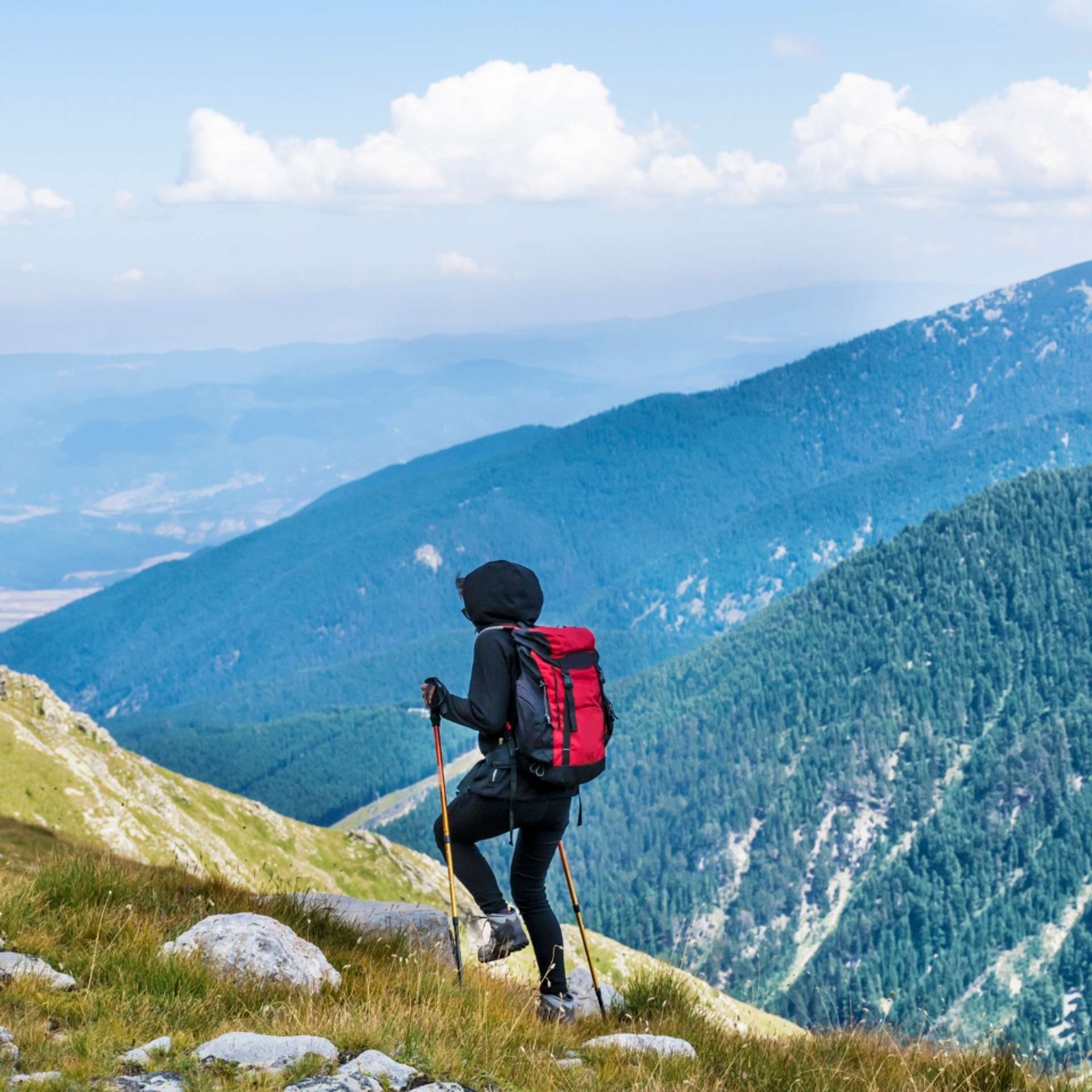 10 BEST Eastern Europe Solo Trips and Holiday Packages 2025/2026
