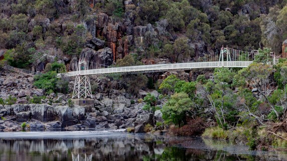 Image 4 of 8