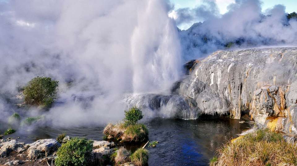 Essence of New Zealand - Aat Kings - New Zealand - Image 2