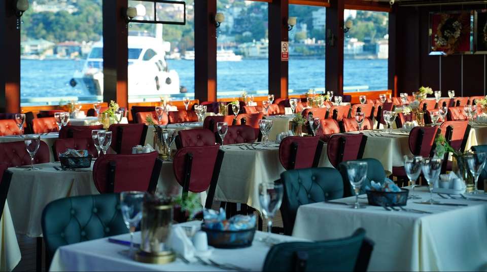 Istanbul New Year's Cruise Party 2024 - undefined - Image 5