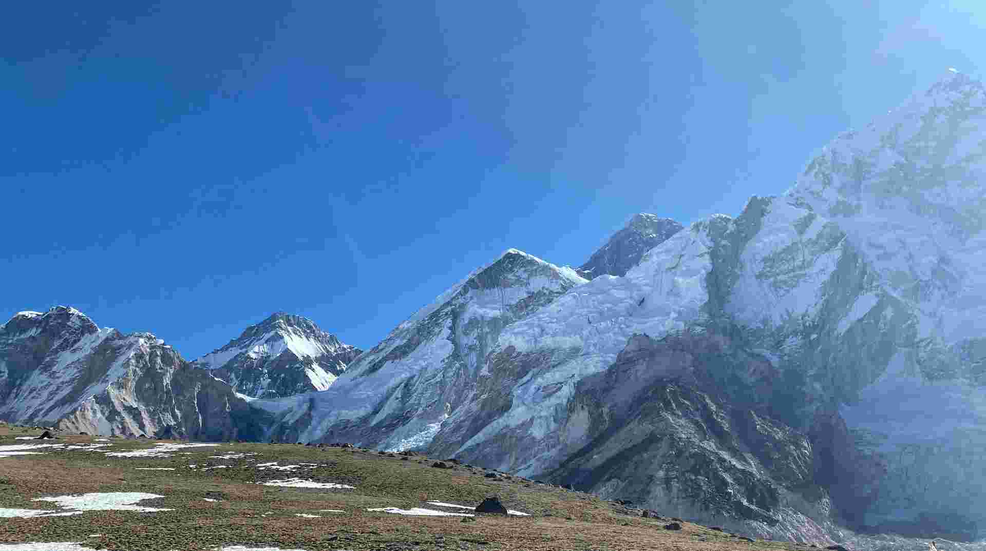 Everest 3 Passes Circuit Trek without EBC 16 Days 