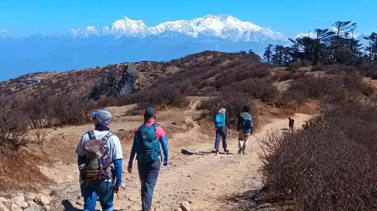 Sandakphu Singalila Ridge Trek - 6 Days trip - alternative tour available