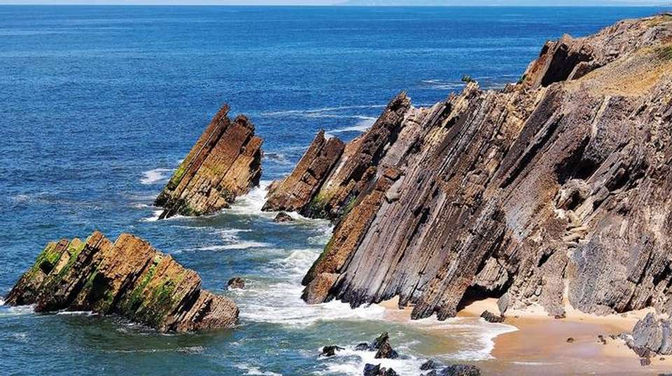 Seafood and Paradores Bike Tour - Wine & Food Lovers - Authentic Trails - Portugal - Image 4
