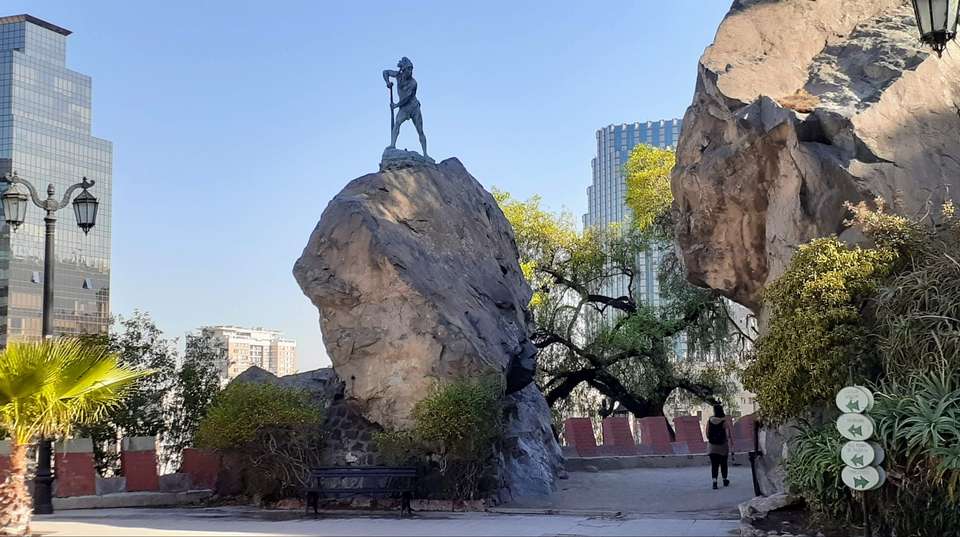 Small group Santiago City Tour - Chilevivetours - Chile - Image 5