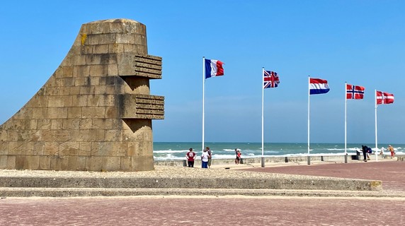 Image 5 of 9