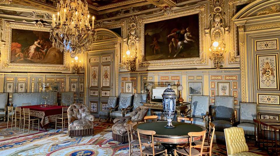 Fontainebleau, Versailles Trianon Tour for Small Group - undefined - Image 20
