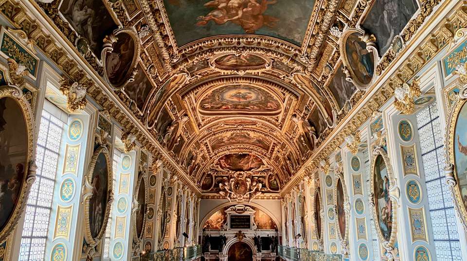 Fontainebleau, Versailles Trianon Tour for Small Group - undefined - Image 19