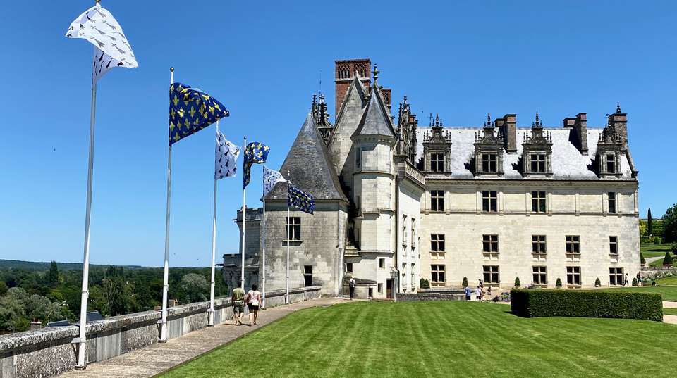 D-Day, Mont-Saint Michel and Loire Castle Tour - undefined - Image 9