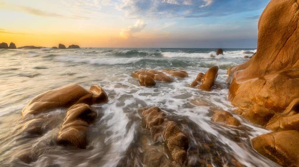 Best of Vietnam - Contiki - Vietnam - Image 2