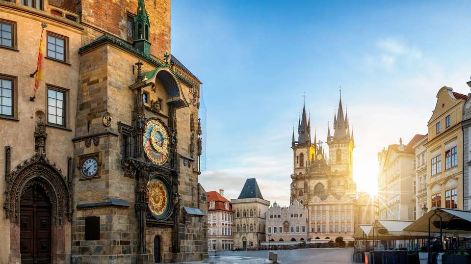 Berlin to Budapest by Train - Contiki - Germany - Image 6