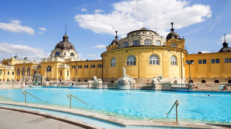 Berlin to Budapest by Train - Contiki - Germany - Image 3