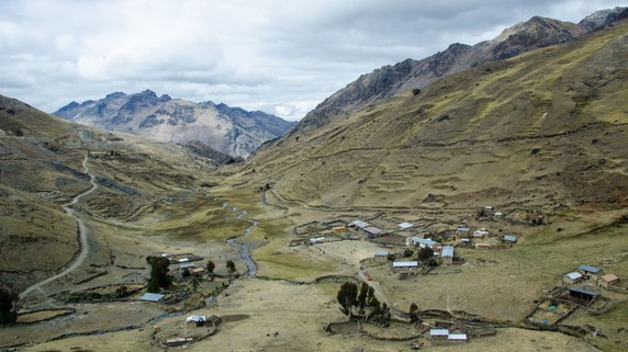 Image 4 of 6
