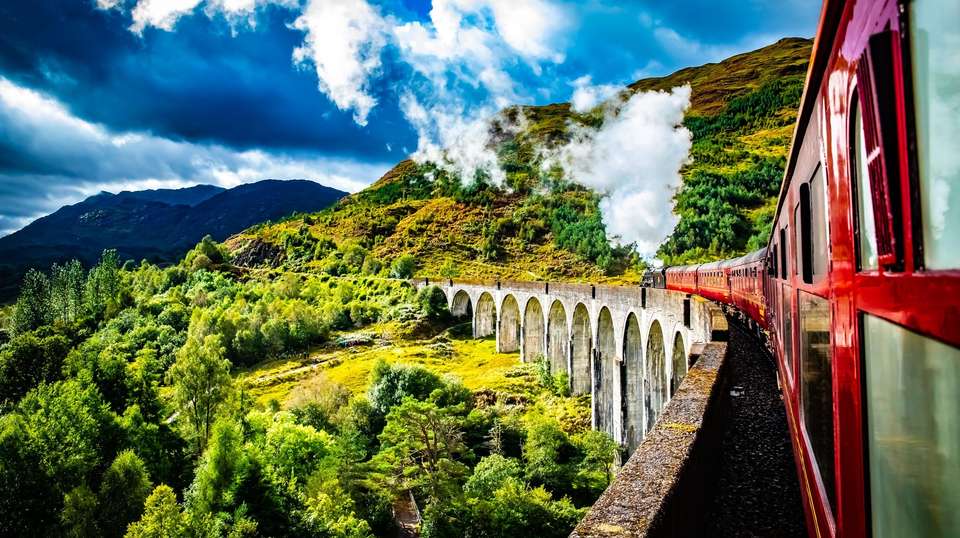Scotland and Ireland - Contiki - Scotland - Image 2