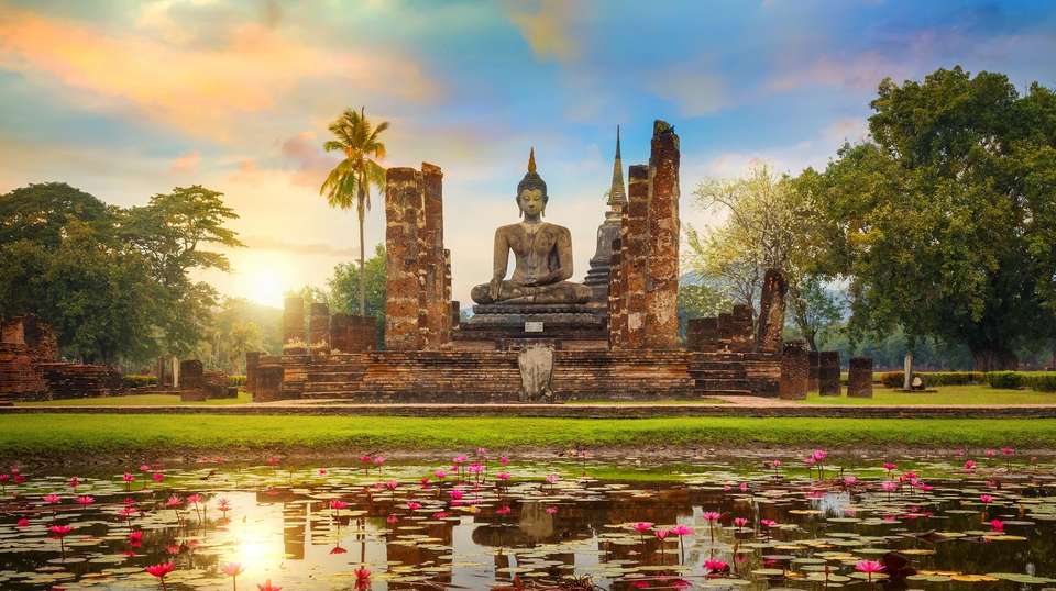 Northern Thai Highlights - Contiki - Thailand - Image 2