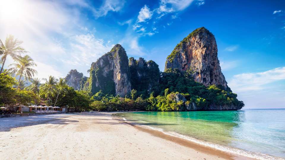Thai Island Hopper West - Contiki - Thailand - Image 2