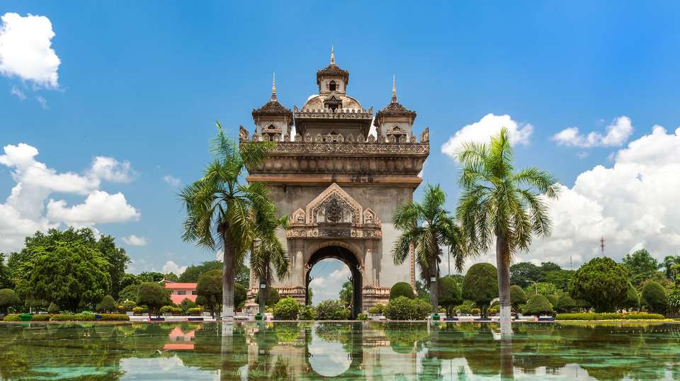 Cambodia & Laos Uncovered - Contiki - Laos - Image 3