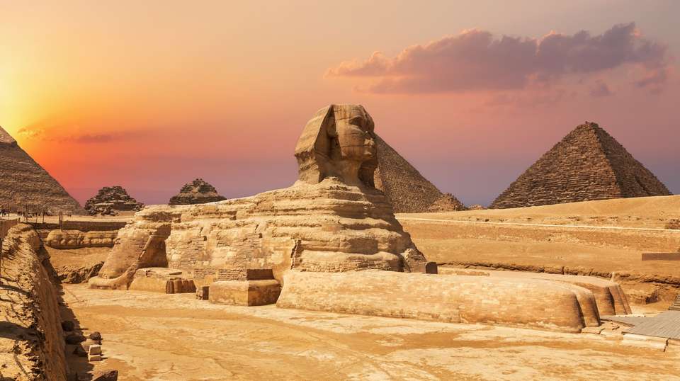 Ancient Wonders: Rome Athens Cairo - Contiki - Italy - Image 3