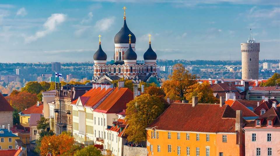 Best of Baltics - Contiki - Estonia - Image 4