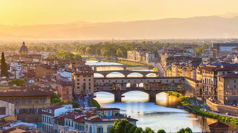 Tuscan Escape - Contiki - Italy - Image 2