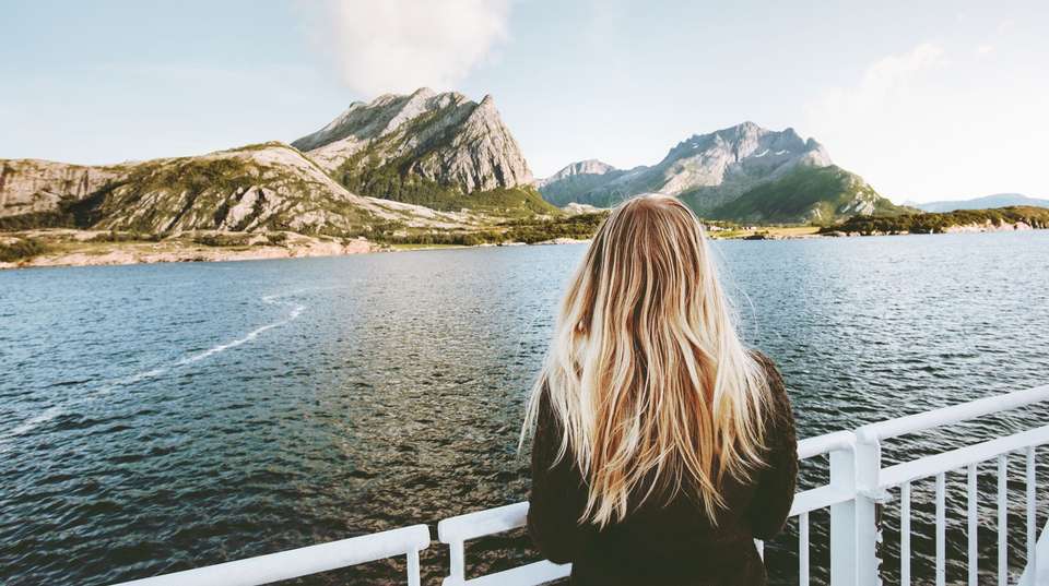 Norway Fjords and Northern Lights - Contiki - Norway - Image 1