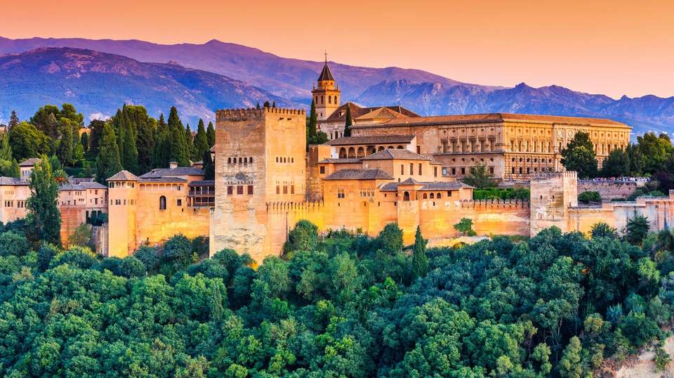 Spain, Portugal & Morocco Uncovered - Contiki - Spain - Image 1