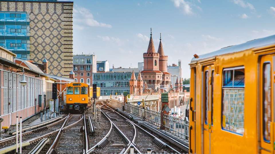 London to Berlin by Train - Contiki - England - Image 4