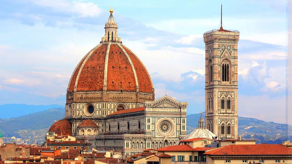Rome to London Trail - Contiki - Italy - Image 1