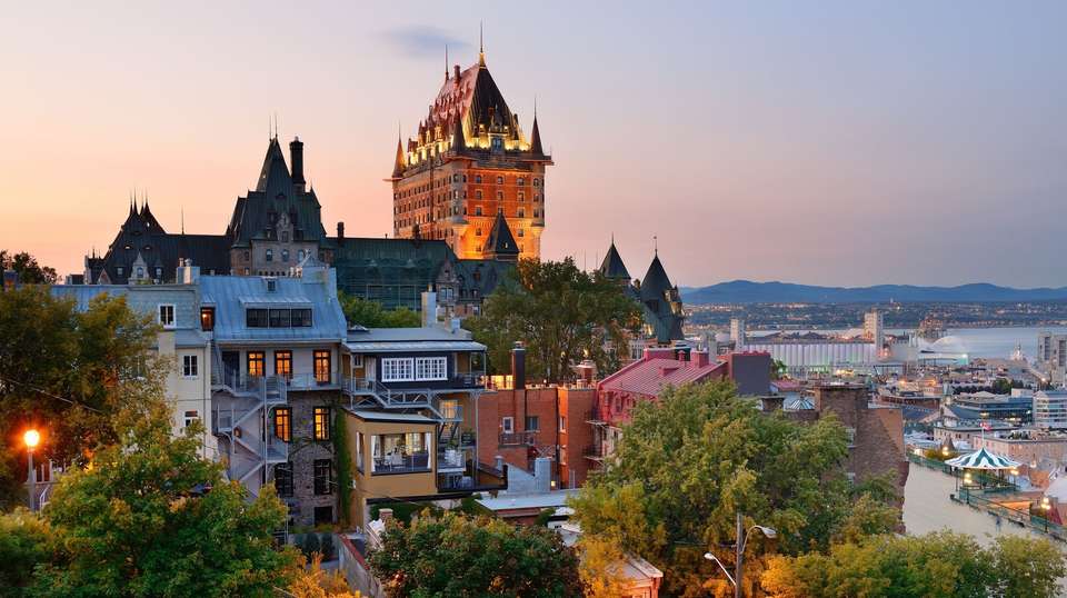Eastern Canada Adventure - Contiki - Canada - Image 2