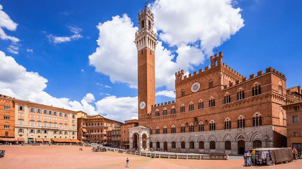 Tuscan Escape - Contiki - Italy - Image 3