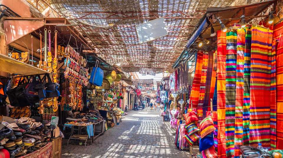 Culture and Coastlines in Morocco - Contiki - Morocco - Image 2