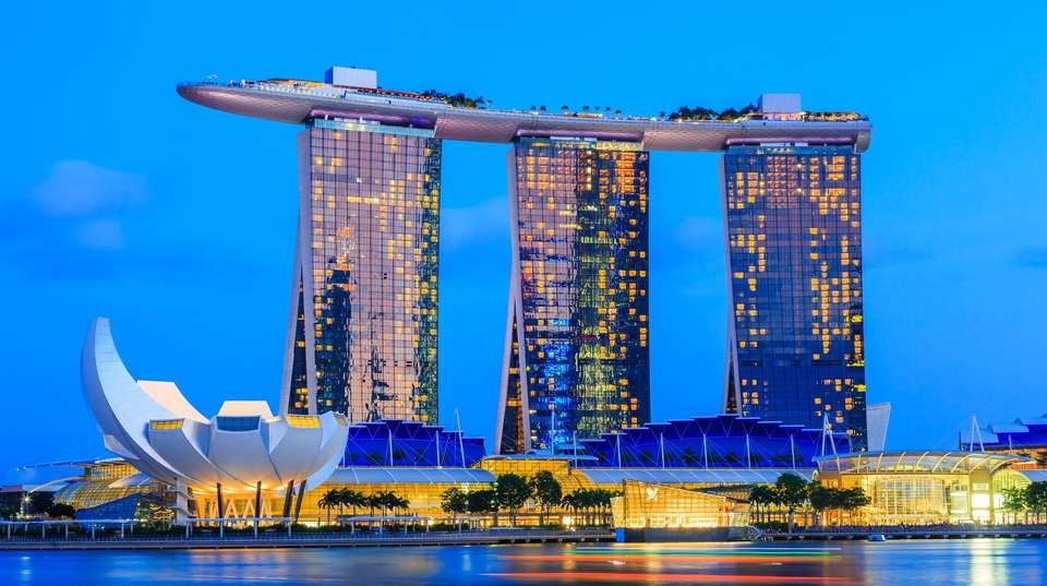 Bangkok to Singapore Adventure - Contiki - Thailand - Image 6