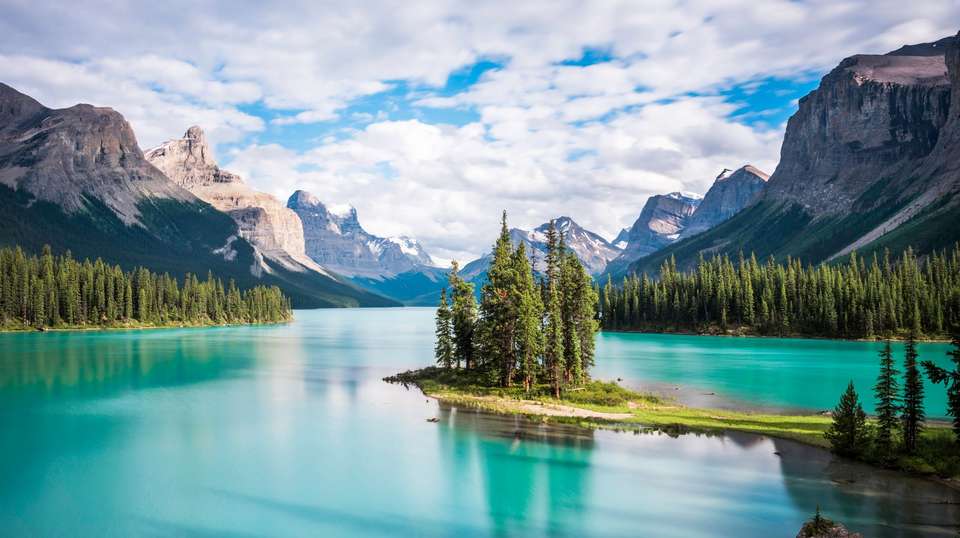 Wonders of the Canadian Rockies - Costsaver - Canada - Image 1