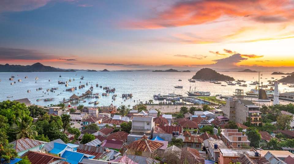 Flores Overland Tour - Flores Traveler - Indonesia - Image 2