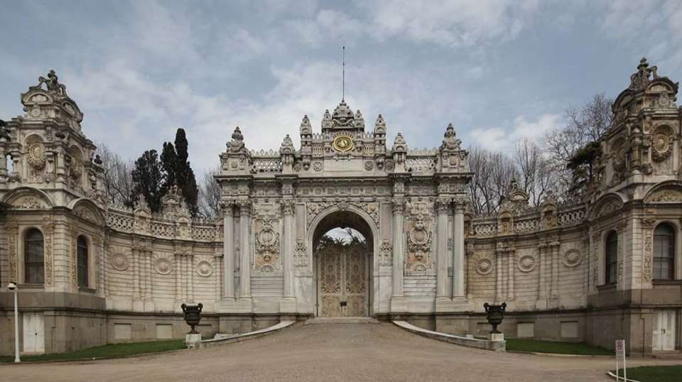 Tour 5 - Dolmabahce palace & Two Continents - Gray Line Turkey - Turkey - Image 3