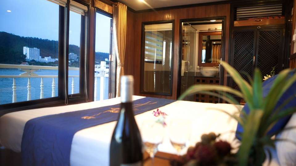 Catch a Glimpse of Halong Bay with Overnight Cruise - Gray Line Vietnam - Vietnam - Image 5