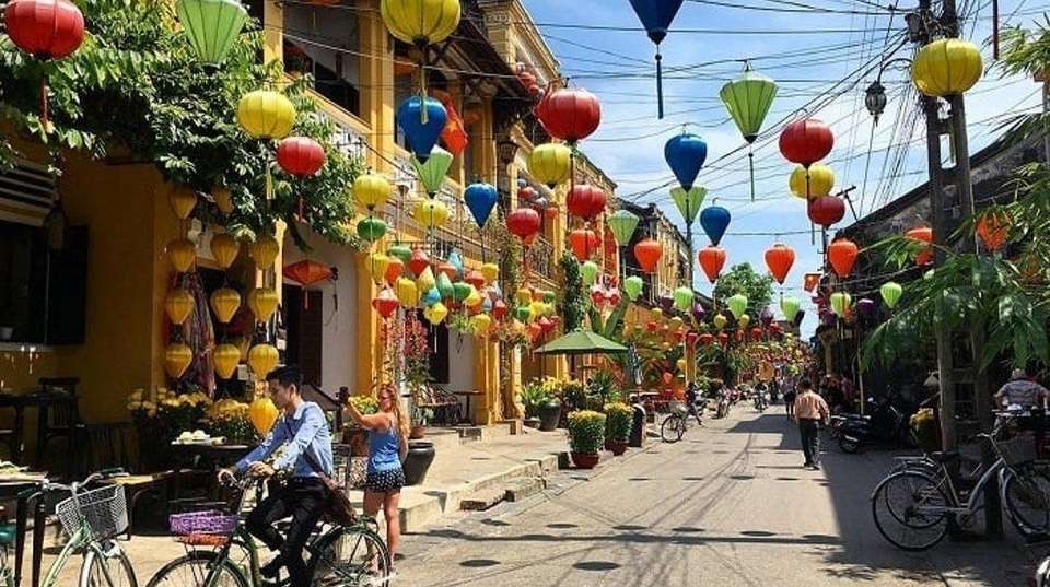 Hoian Ancient Town Tour With Basketboat & Lantern Release - undefined - Image 4