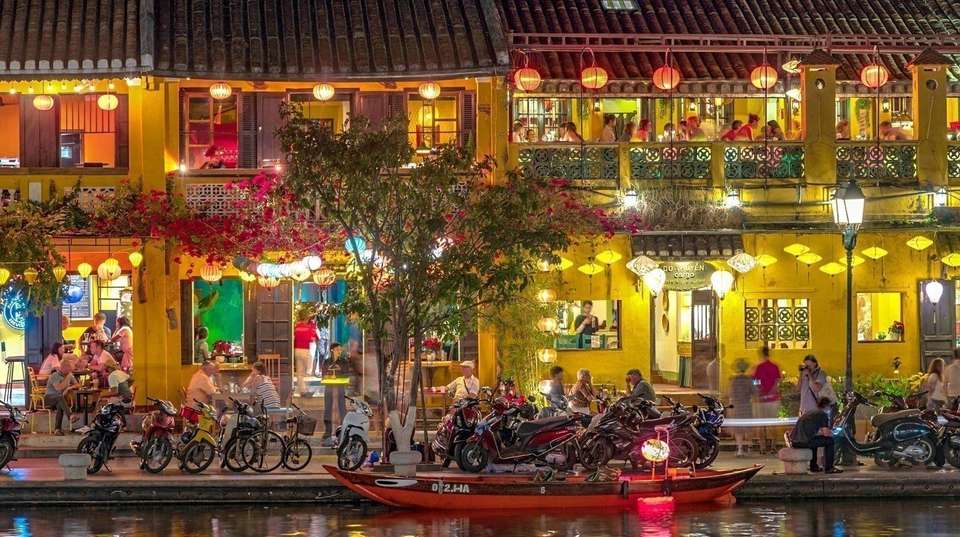 Hoian Ancient Town Tour With Basketboat & Lantern Release - undefined - Image 6