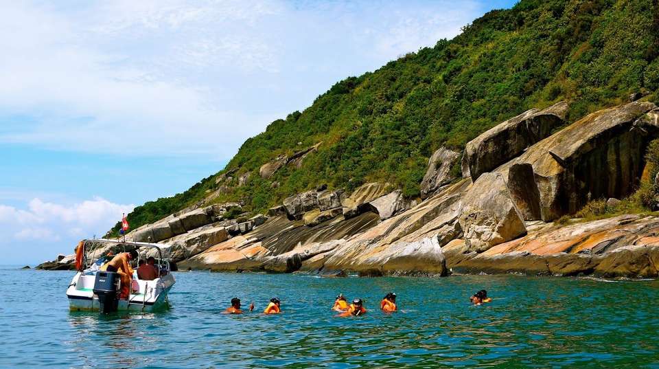 Boat Trip To Cu Lao Cham - Gray Line Vietnam - Vietnam - Image 6