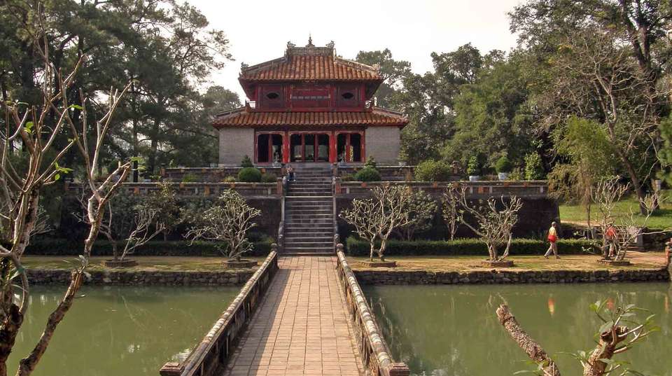 Royal City Exploration - Joining Tour - undefined - Image 3